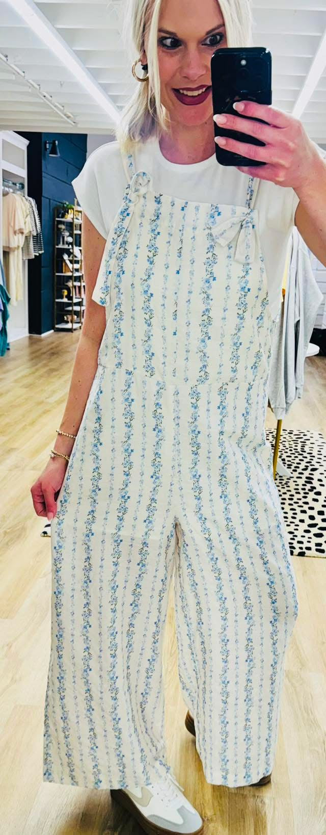 Fitted Cropped Cap Sleeve Top