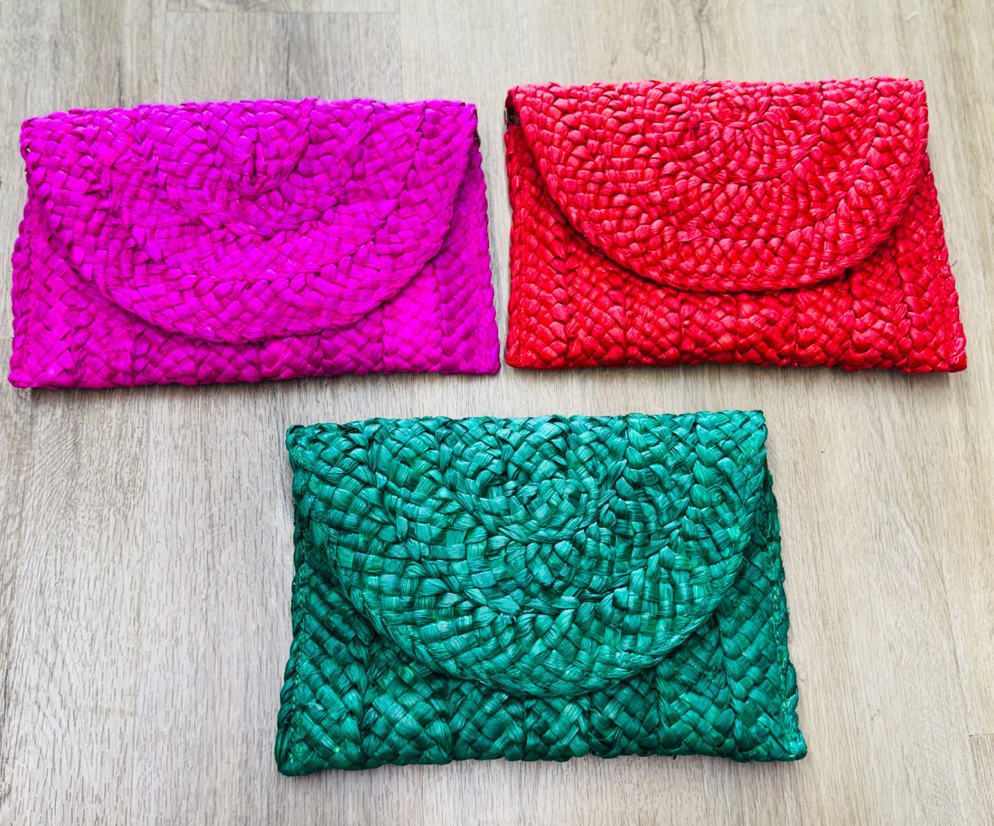 Straw Clutches