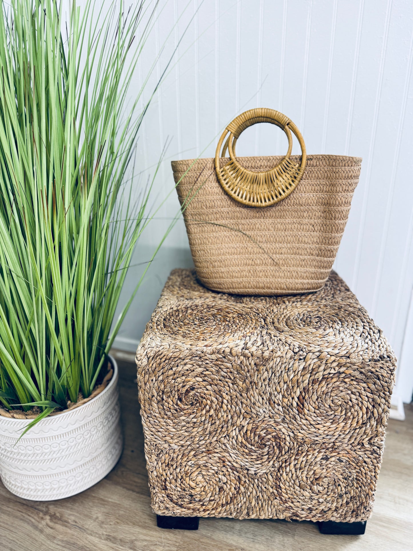 Changing Tides Tan Raffia Bag