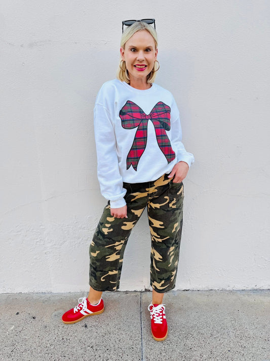 Baggy Fit Mid-Rise Camo Pants