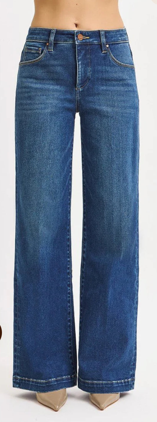 The Isla Mid-Rise Wide Leg Jean