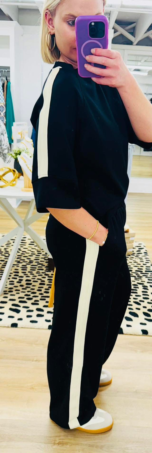 Chic Style Bottoms In Black