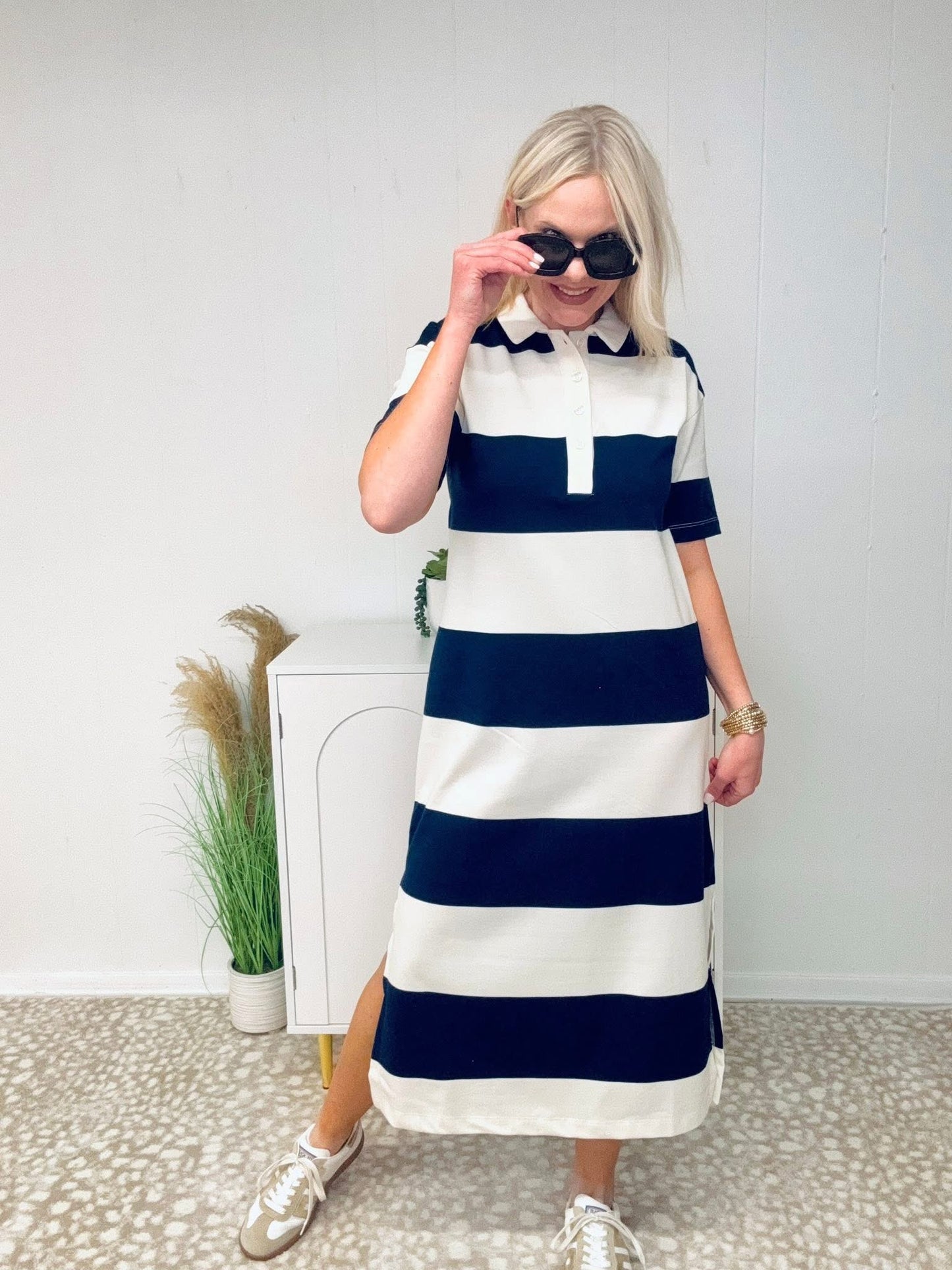 Navy Contrast Collar Midi Dress