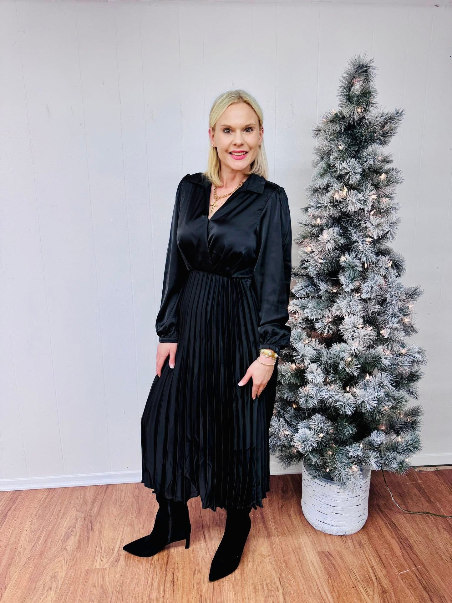 Simply Stunning Black Midi Dress