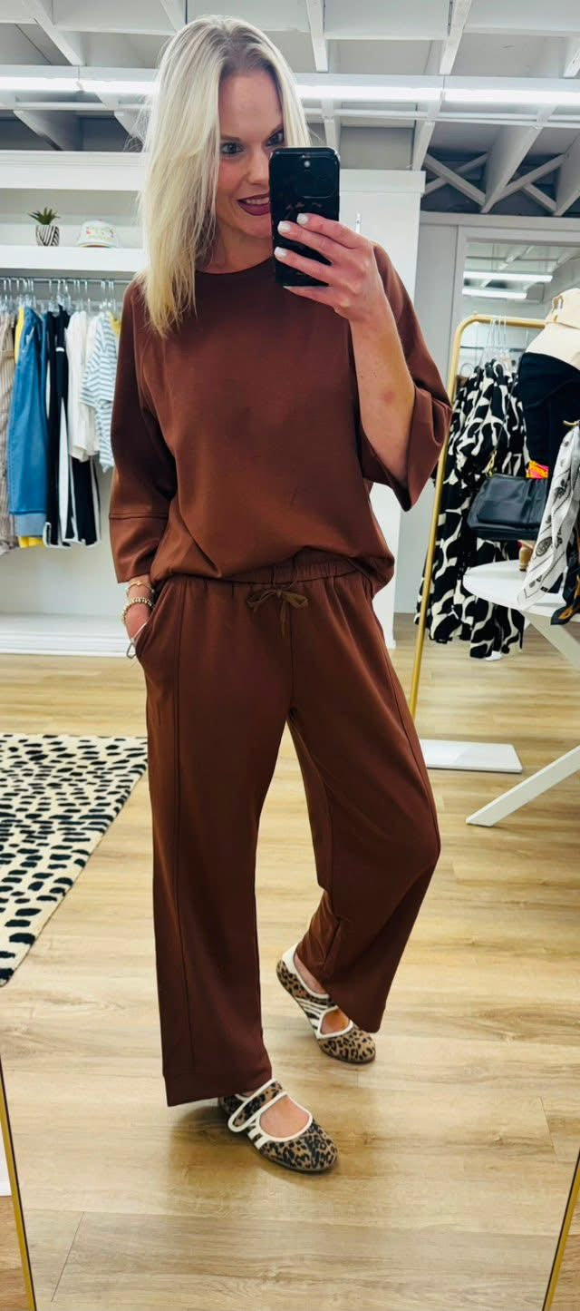 Living In It Brown 3/4 Sleeve Top