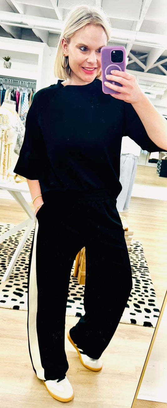 Chic Style Bottoms In Black