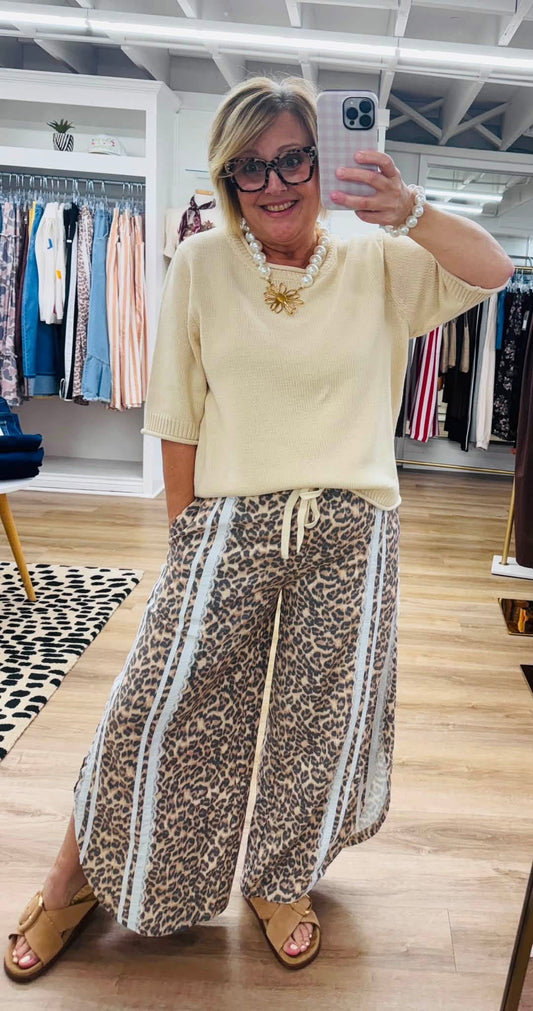 Leopard Tulip Side Lace Pants