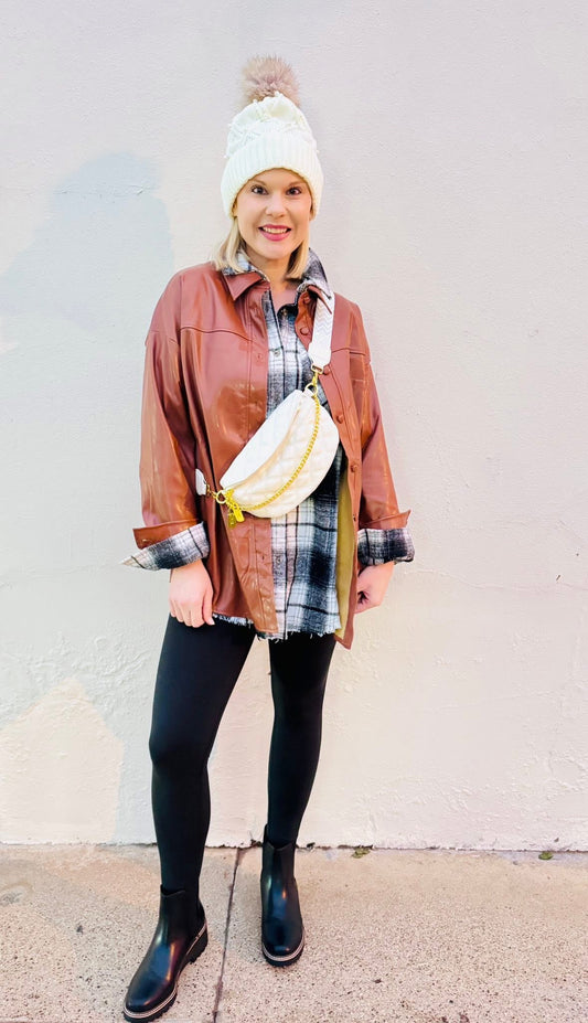 Fireside Cuddles In Ivory/Black